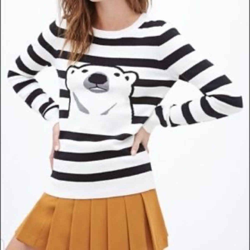 Forever 21 Black and White Crew Neck Sweater with Polar Bear Design